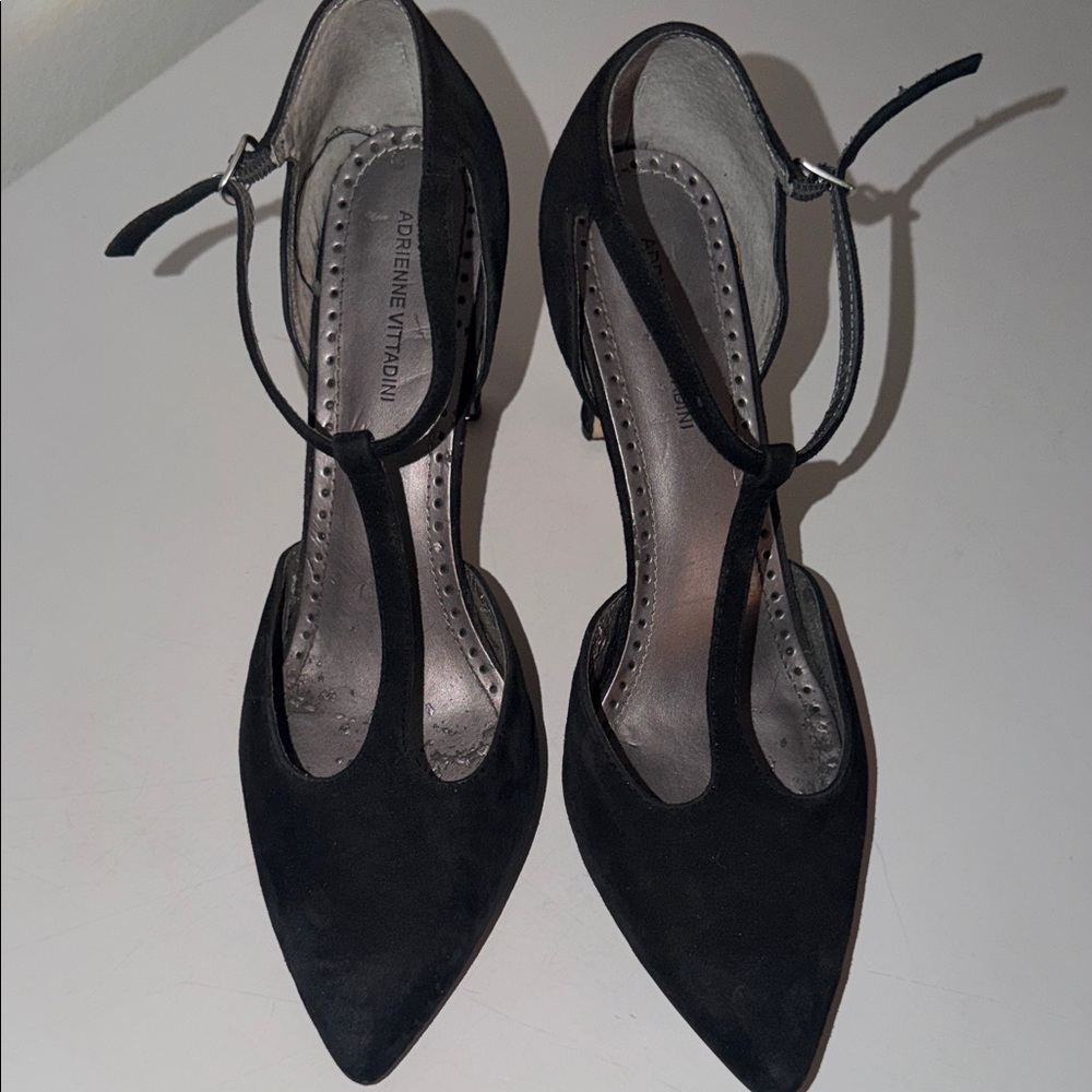 Adrienne Vittadini Black T‑Strap Pointed Pumps
